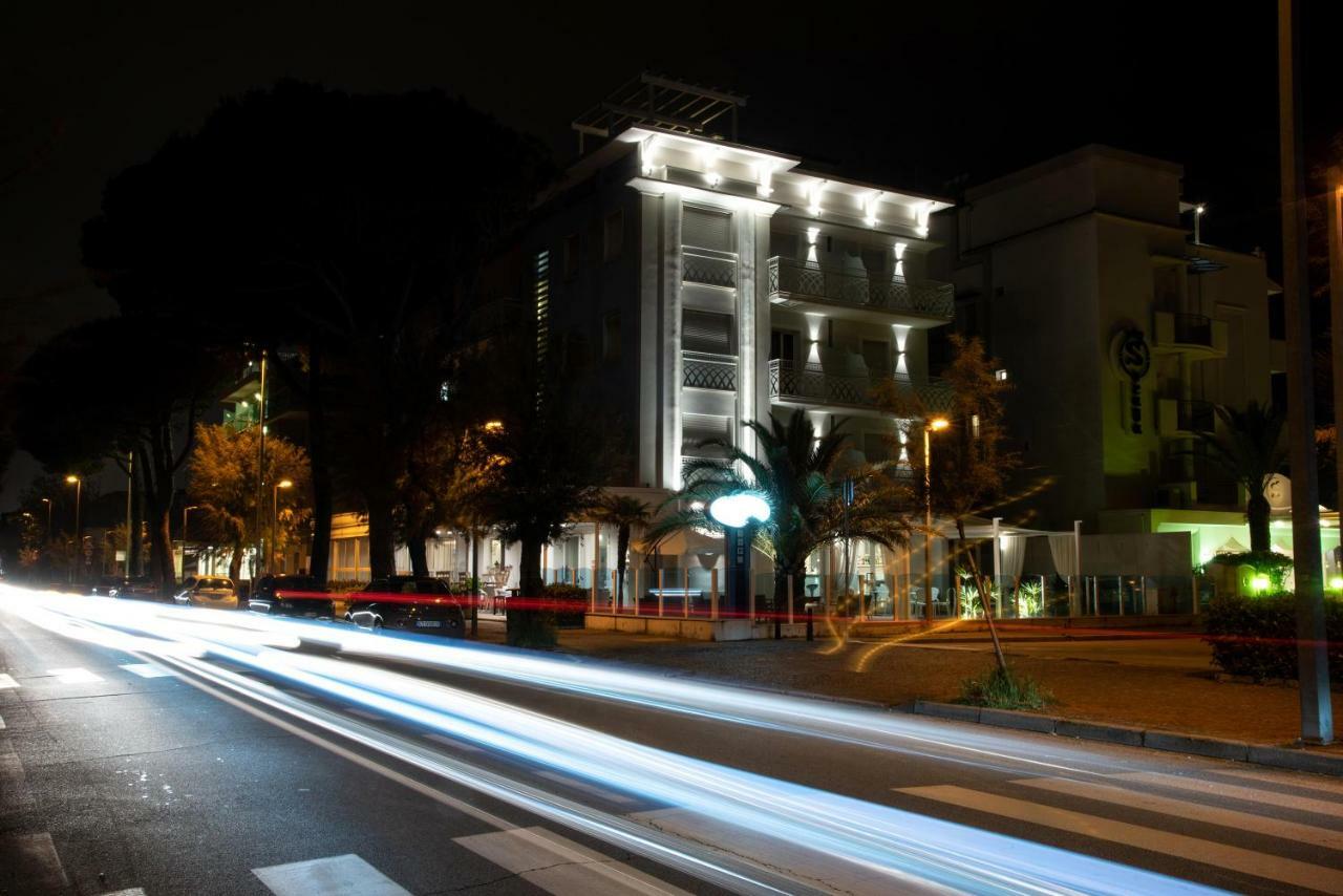 Hotel Vela D'Oro リッチョーネ エクステリア 写真